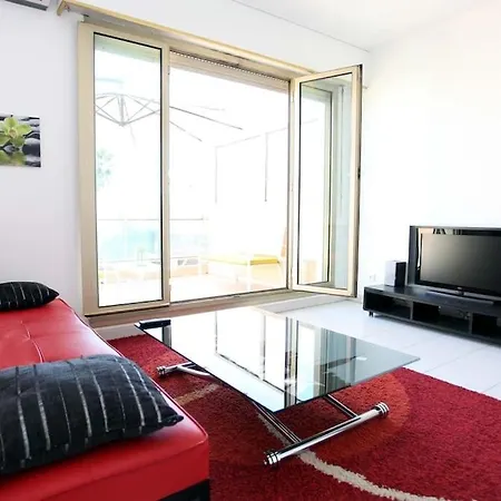 Festival De Cannes Joli 2 Pieces 4 Personnes Homestay *